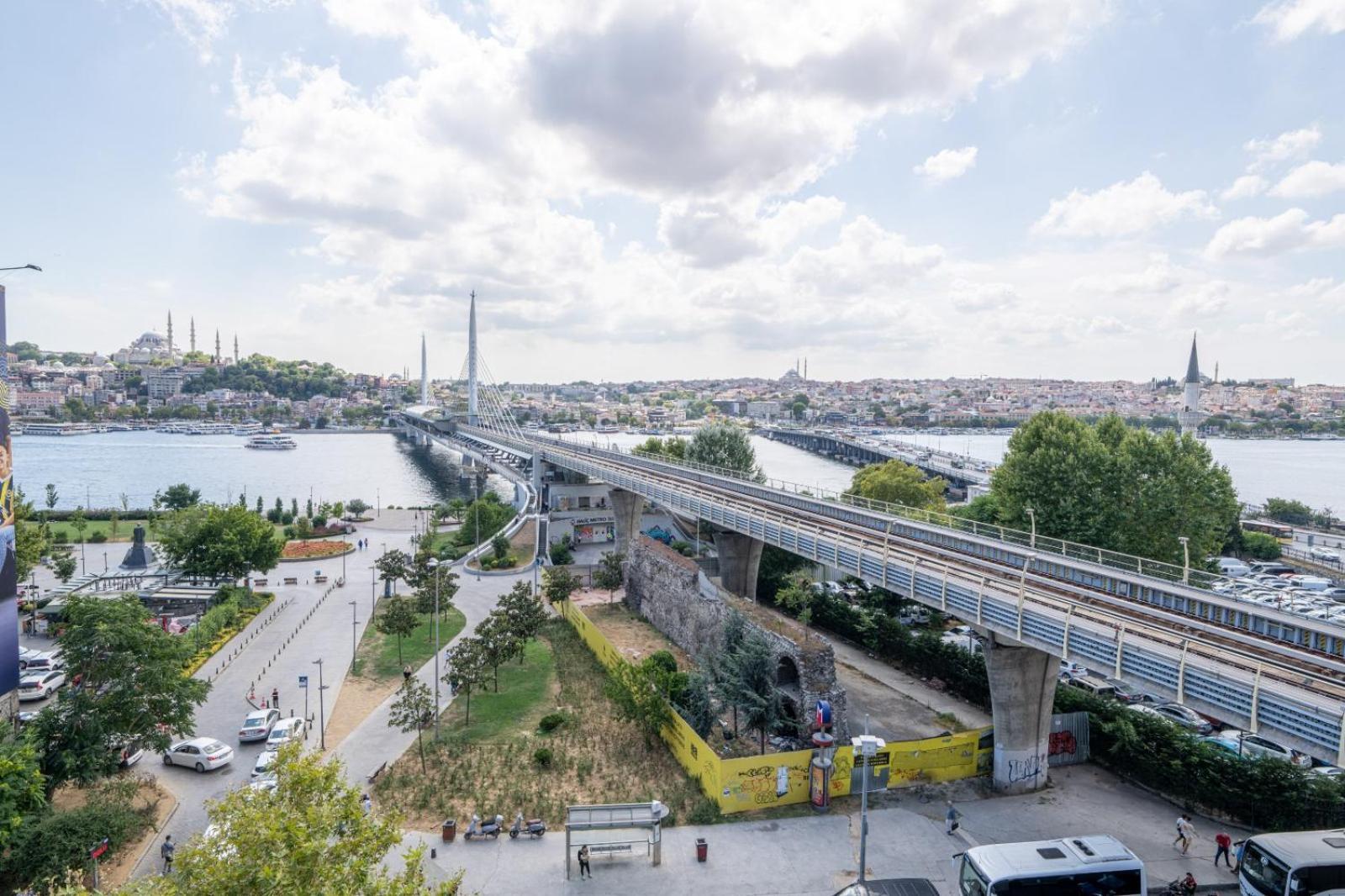 Halic Otel *