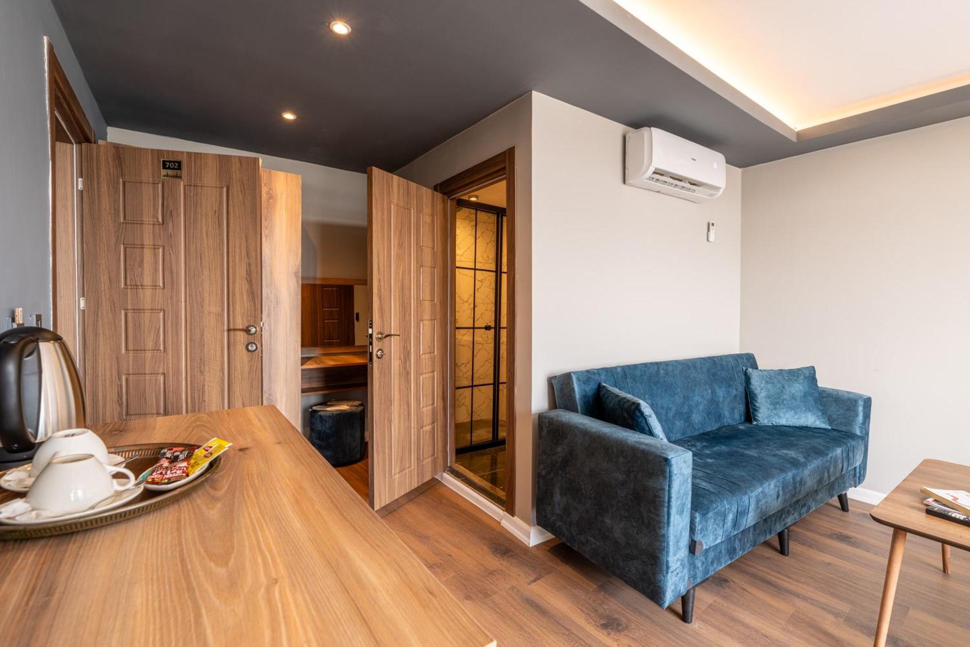 Hotel Halic *